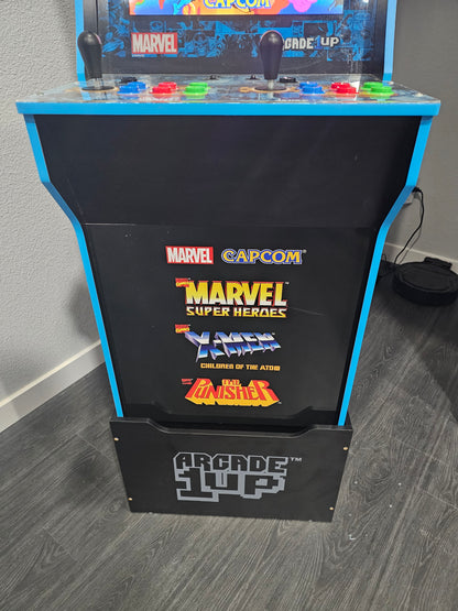Marvel Super Heroes w/ Riser by Arcade1Up