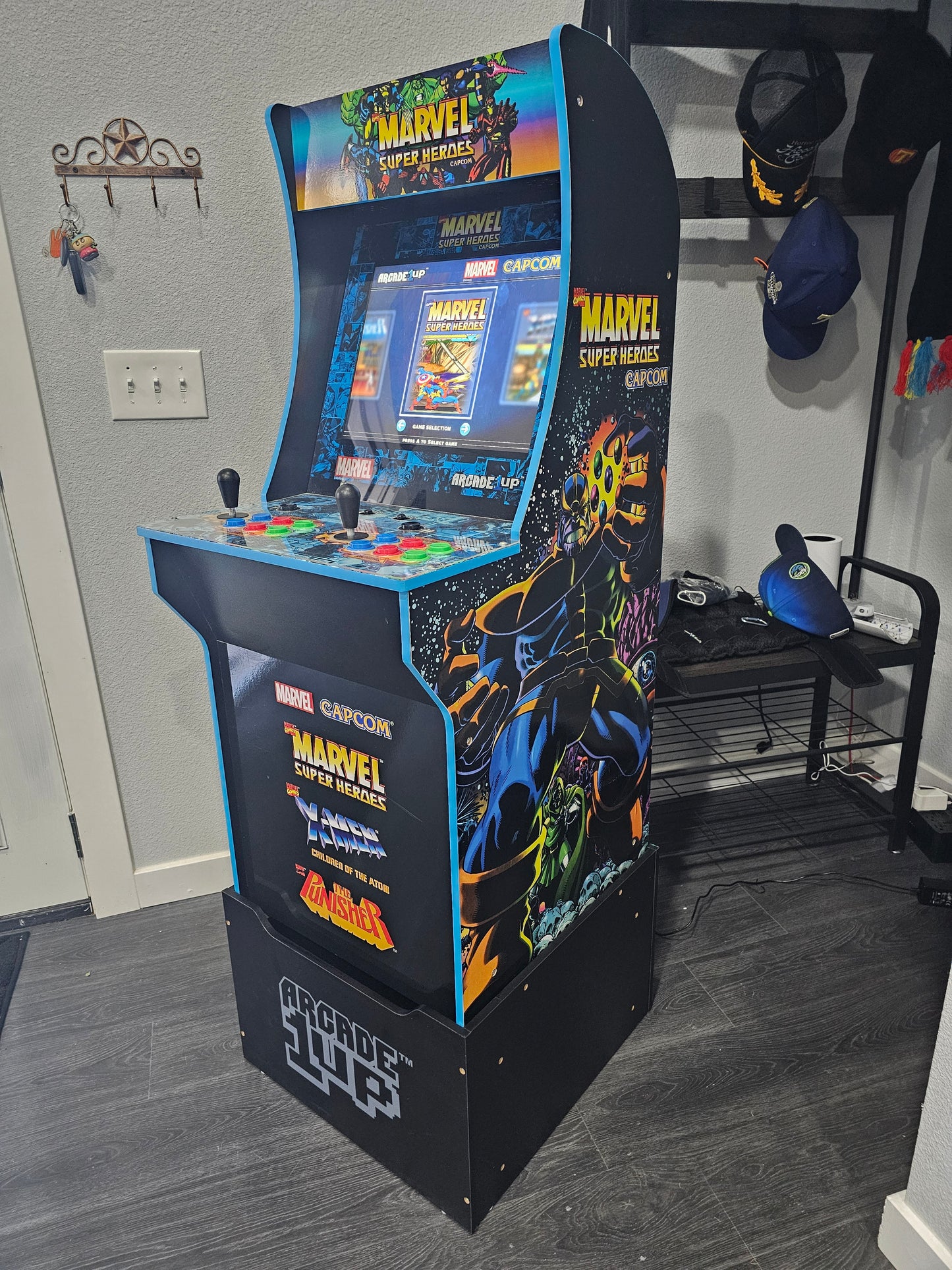 Marvel Super Heroes w/ Riser by Arcade1Up