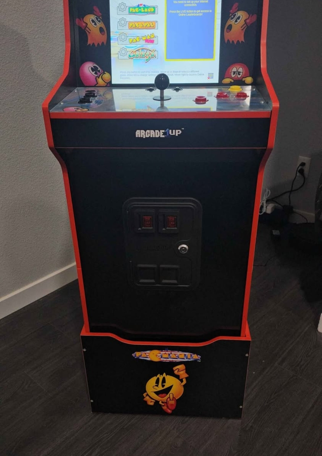 Pac-Mania w/ Riser by Arcade1Up